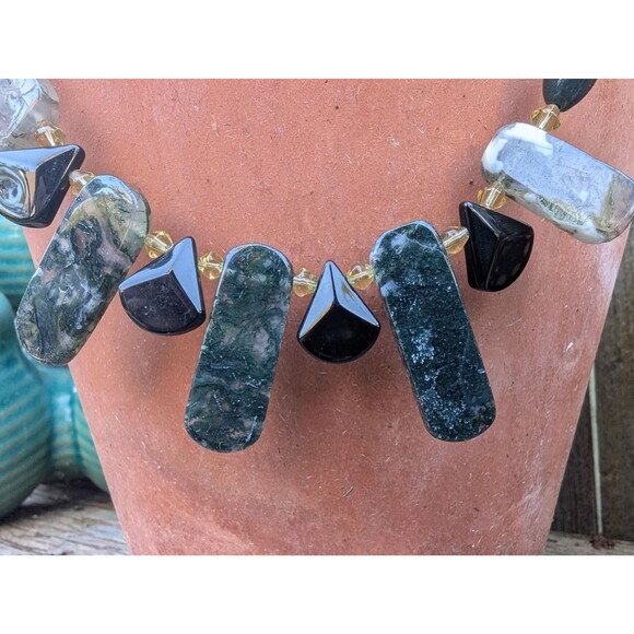 Vintage Moss Agate Beaded Stone Necklace - Picture 12 of 16